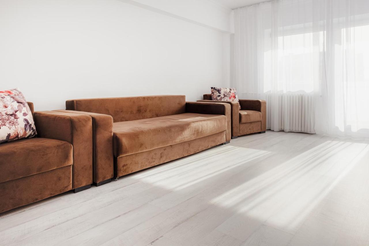 Apartament 2 Camere, Decomandat, In Zona Centrala Boekarest Buitenkant foto